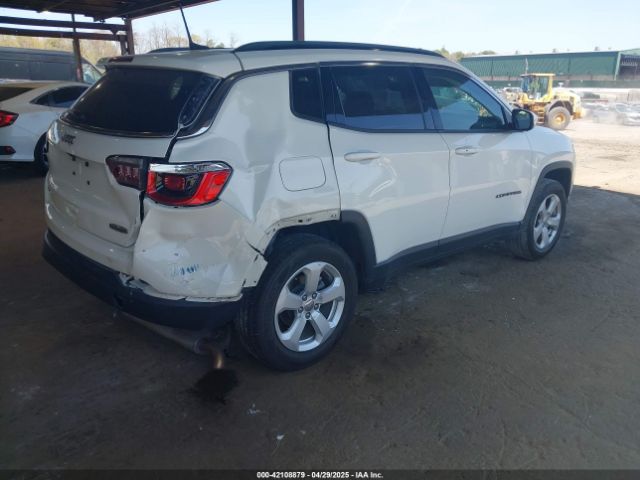 3C4NJDBB3KT654263 Jeep Compass Latitude 4x4