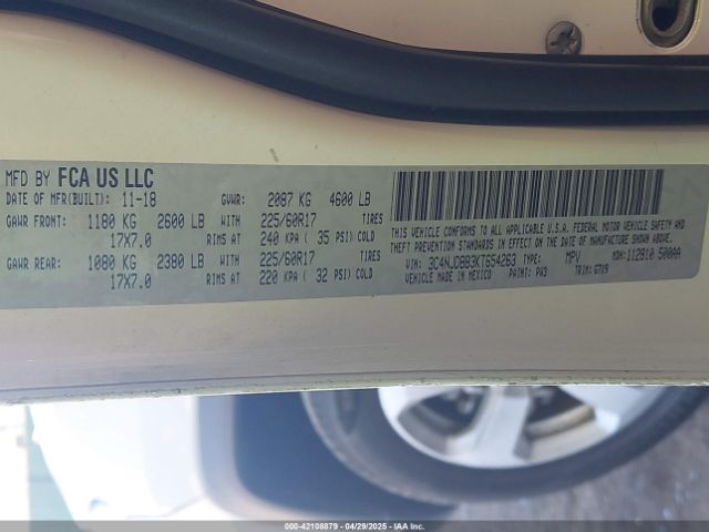 3C4NJDBB3KT654263 Jeep Compass Latitude 4x4