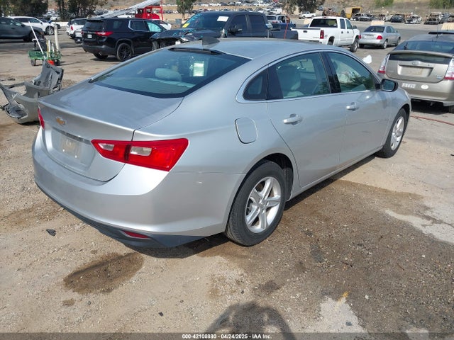 1G1ZC5ST7KF184946 Chevrolet Malibu 1fl