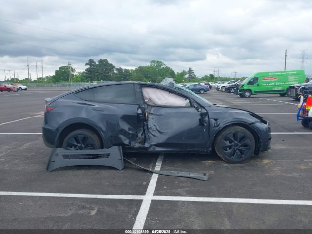 7SAYGDED6RF151881 Tesla Model Y Long Range Dual Motor All-wheel Drive/rwd