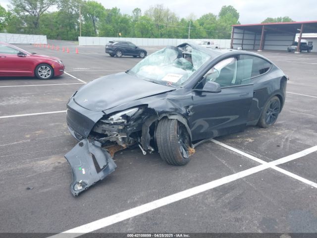 7SAYGDED6RF151881 Tesla Model Y Long Range Dual Motor All-wheel Drive/rwd