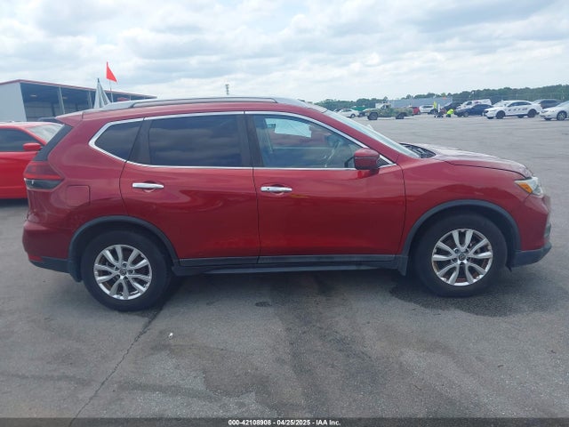 Nissan ROGUE SV 2018 5N1AT2MT1JC811488 Image 13