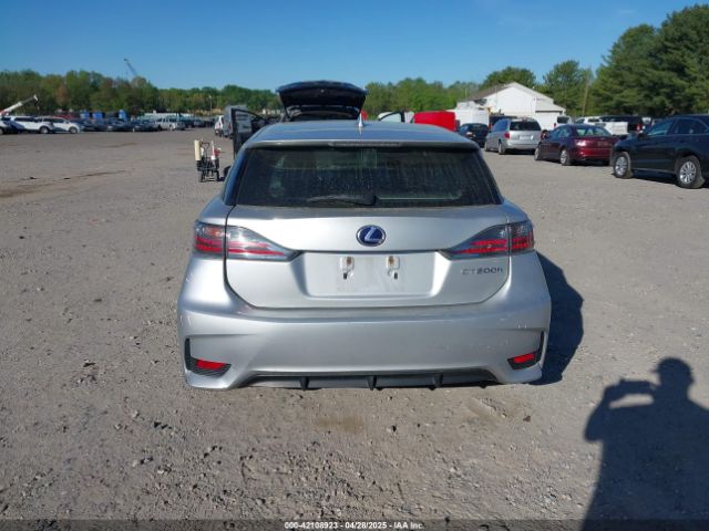JTHKD5BH0E2189479 Lexus CT 200H