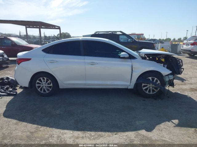 3KPC24A39KE038716 Hyundai Accent Sel