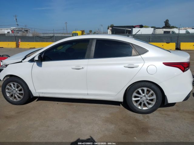 3KPC24A39KE038716 Hyundai Accent Sel