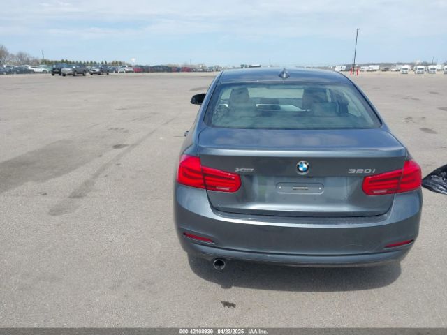 WBA8E5G52JNU47935 BMW 320i Xdrive