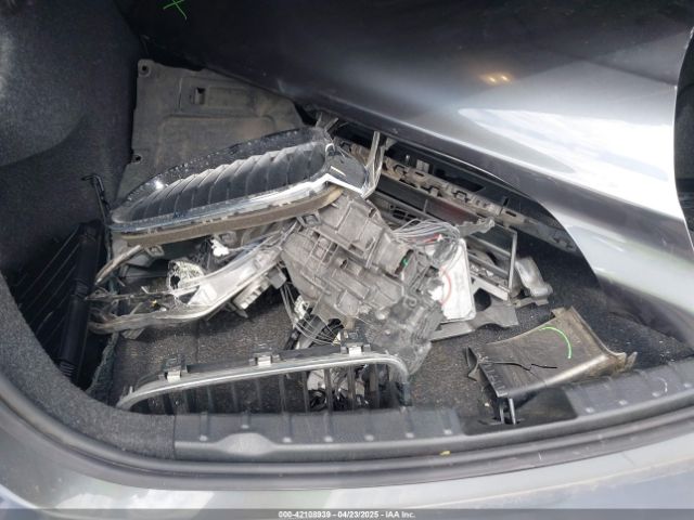 WBA8E5G52JNU47935 BMW 320i Xdrive