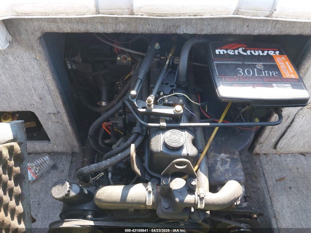 Auction sale of the 1992 Sea Ray 180 Closed Bow, vin: SERV1591H192, lot number: 42108941