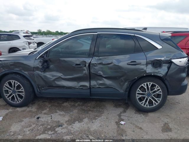 1FMCU0H65LUB65772 Ford ESCAPE SEL