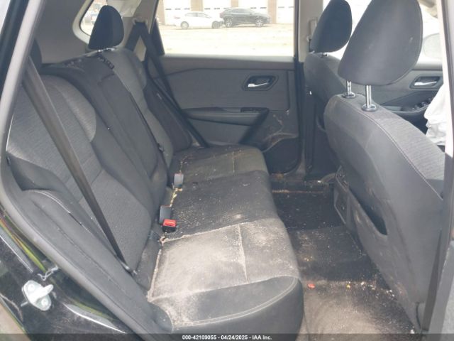5N1AT3BAXMC801313 Nissan Rogue Sv Fwd