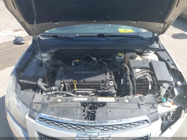 1G1PA5SG6E7227428 Chevrolet Cruze Ls Auto