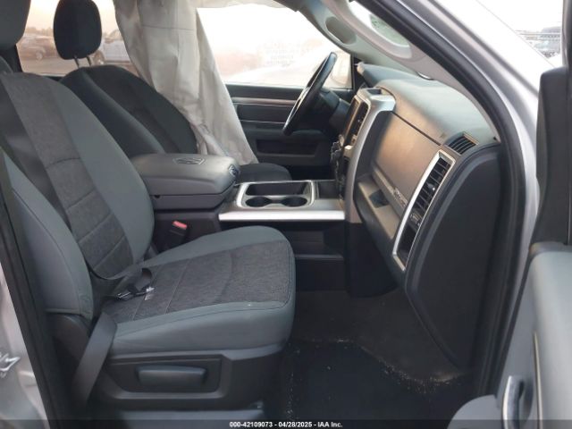 1C6RR7LT7GS235576 RAM 1500 Slt