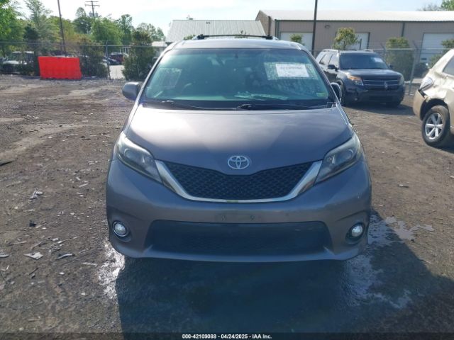 5TDXK3DC5FS640306 Toyota Sienna Se 8 Passenger