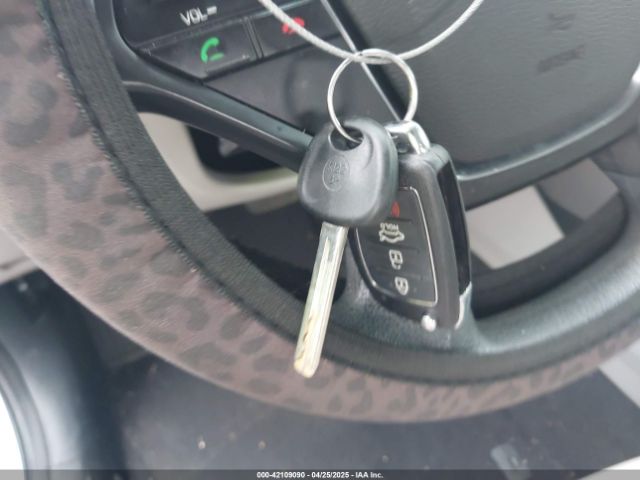 5NPE24AF8GH307102 Hyundai SONATA SE