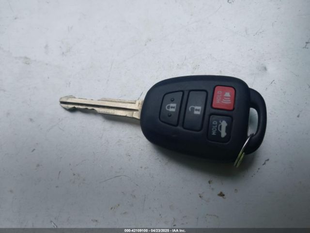5YFBURHE5FP206964 Toyota Corolla Le Plus