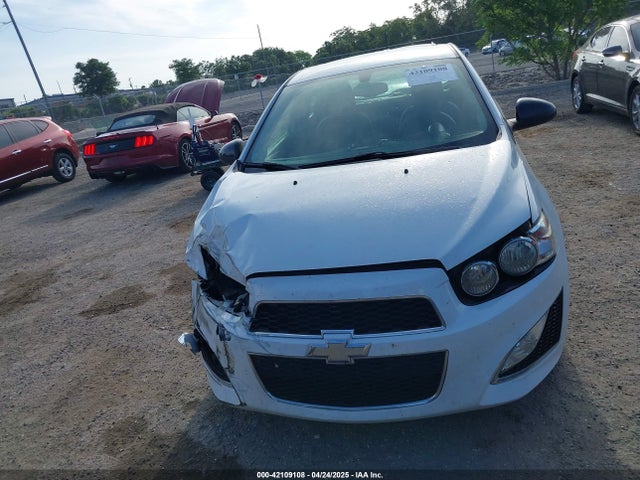 1G1JG6SB2F4185485 Chevrolet Sonic Rs Auto
