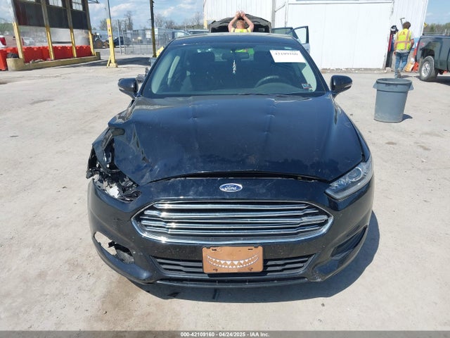 3FA6P0H72GR402271 Ford FUSION SE