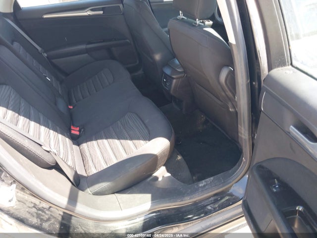 3FA6P0H72GR402271 Ford FUSION SE