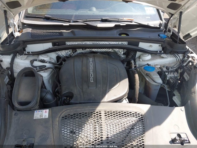 Porsche Macan 2018 WP1AA2A56JLB08189 Image 10