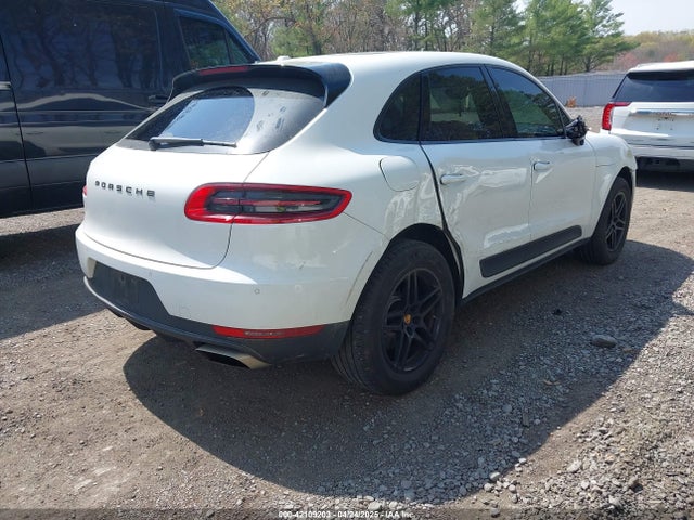 Porsche Macan 2018 WP1AA2A56JLB08189 Image 4