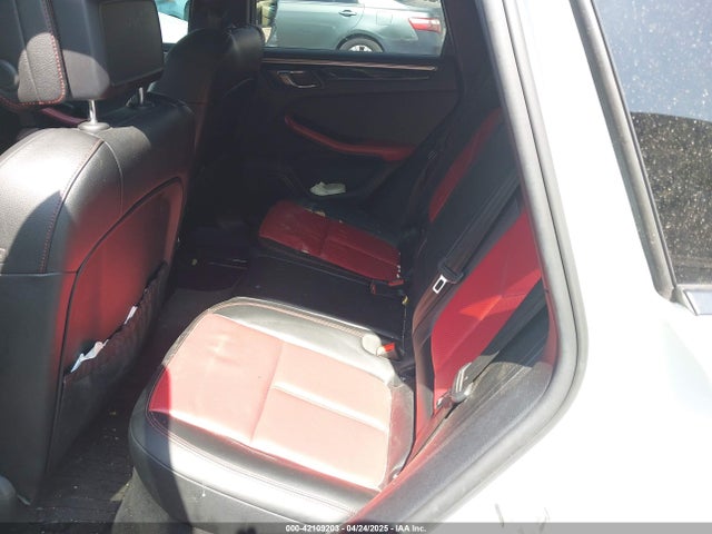 Porsche Macan 2018 WP1AA2A56JLB08189 Image 8