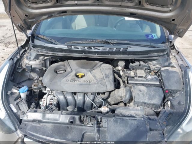 5NPDH4AE9GH698374 Hyundai ELANTRA SE