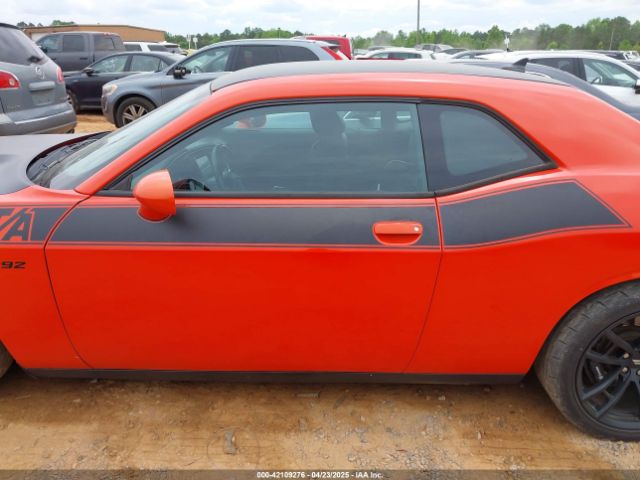 2C3CDZFJ0HH558593 Dodge Challenger T/a 392