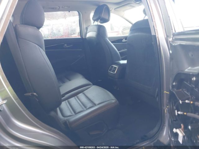 5XYPK4A56GG187081 KIA Sorento 3.3l Sx