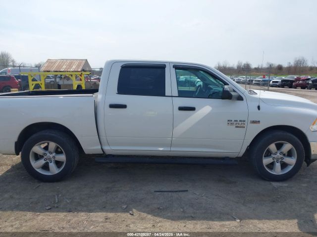 1C6RR7KT7MS572861 RAM 1500 Classic Tradesman  4x4 5'7 Box