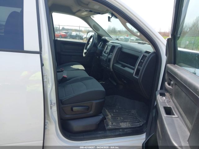 1C6RR7KT7MS572861 RAM 1500 Classic Tradesman  4x4 5'7 Box