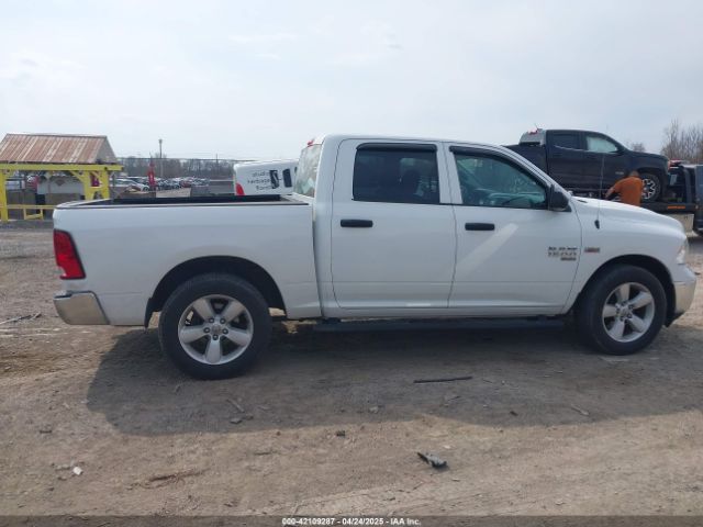 1C6RR7KT7MS572861 RAM 1500 Classic Tradesman  4x4 5'7 Box