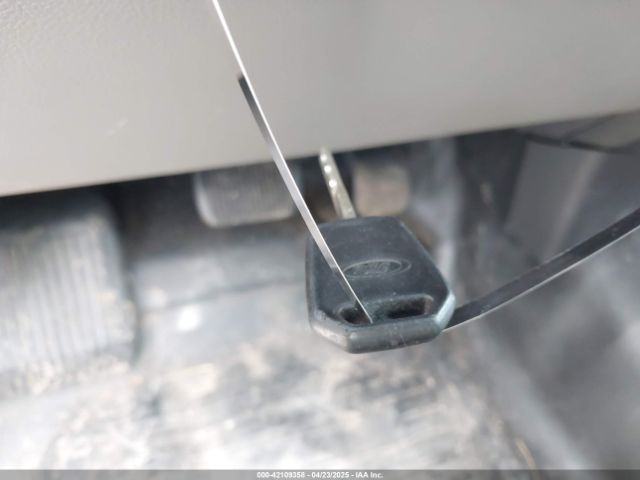 1FTEW1CP4JKF37043 Ford F-150 Xl