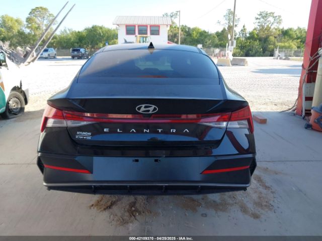 KMHLS4DG5RU798972 Hyundai ELANTRA SEL