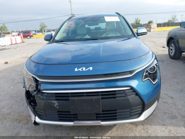KNDCR3LE7P5090577 KIA NIRO EX