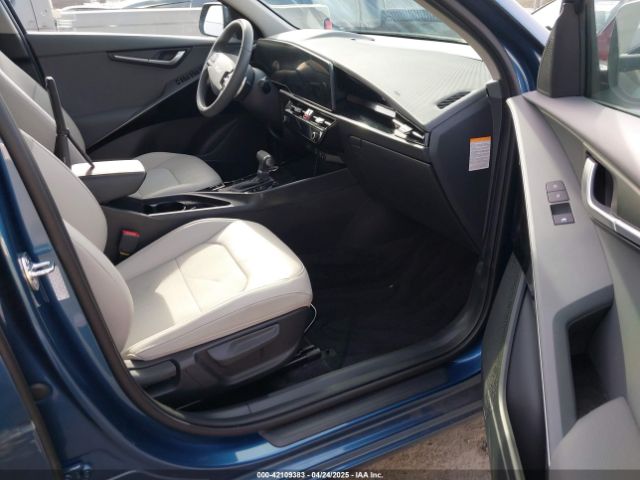 KNDCR3LE7P5090577 KIA NIRO EX