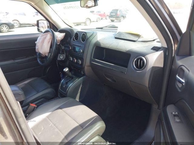 1C4NJPFA1GD561631 Jeep Patriot High Altitude Edition