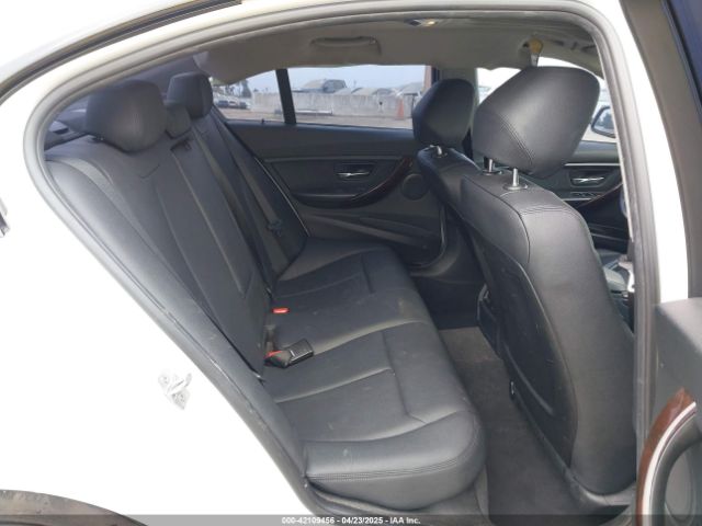WBA3B1G59FNT06265 BMW 320i