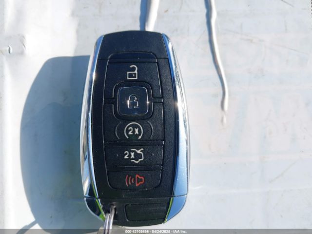 1LN6L9TK1H5629764 Lincoln Continental Select