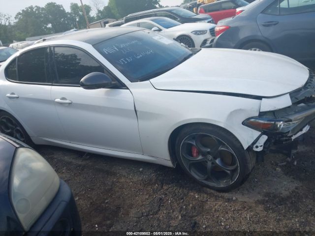 ZARFAMBN1K7621464 Alfa Romeo Giulia Ti Sport Rwd