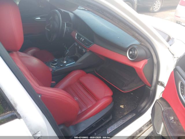 ZARFAMBN1K7621464 Alfa Romeo Giulia Ti Sport Rwd