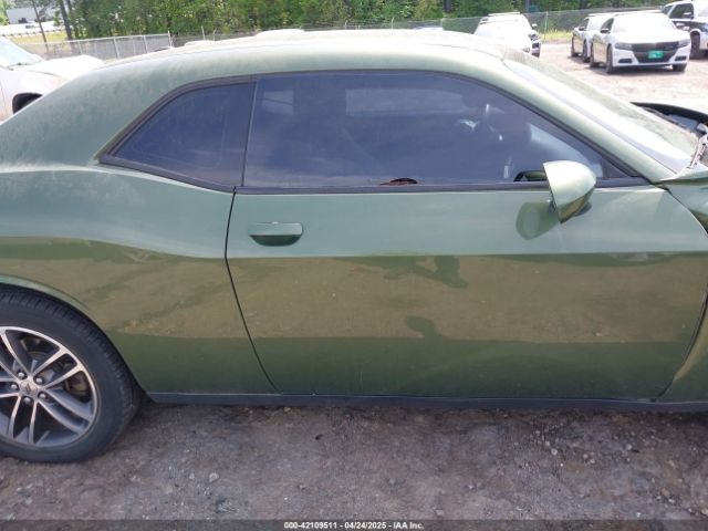 2C3CDZGG0KH628040 Dodge Challenger Sxt Awd