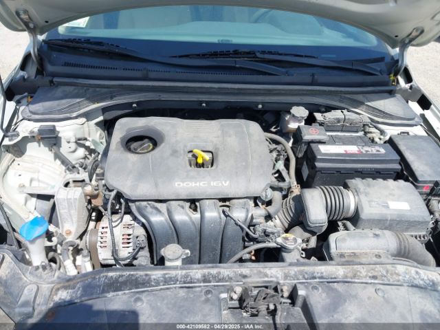 5NPD74LF4JH299338 Hyundai ELANTRA SE