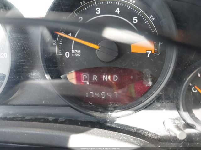 1C4NJRFB8FD248952 Jeep Patriot Latitude