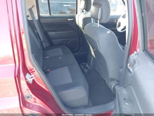 1C4NJRFB8FD248952 Jeep Patriot Latitude