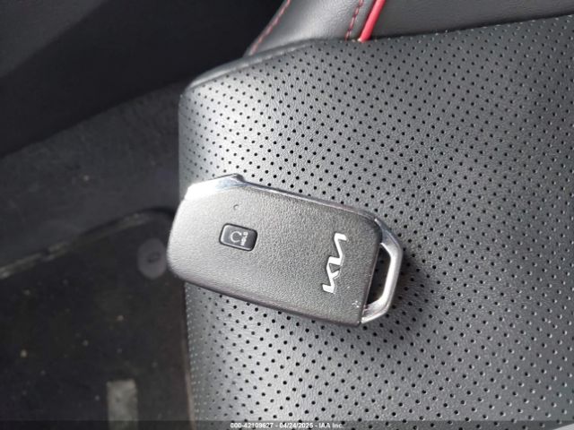 5XXG44J80NG134348 KIA K5 Gt