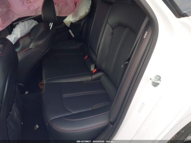 5XXG44J80NG134348 KIA K5 Gt