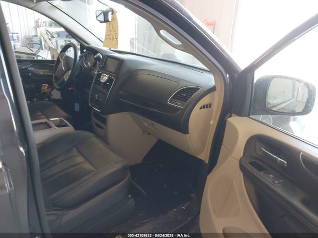 2C4RC1BG6GR112560 Chrysler Town & Country Touring