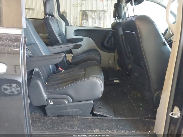 2C4RC1BG6GR112560 Chrysler Town & Country Touring