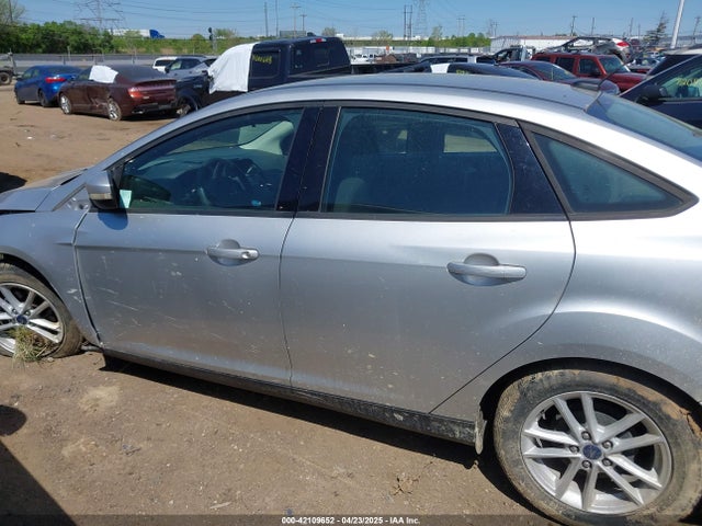 Ford FOCUS SE 2017 1FADP3F23HL286837 Image 14