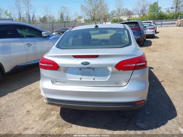 Ford FOCUS SE 2017 1FADP3F23HL286837 Image 16